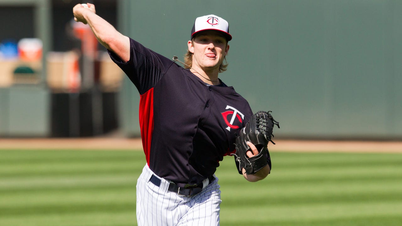 Twins prospect Stewart turns back to football to help with baseball